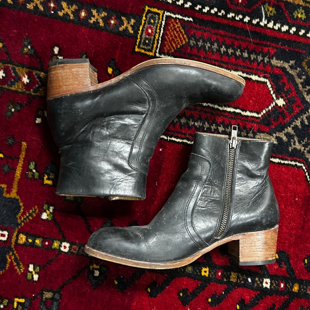 By Hudson Chelsea Boots size 38